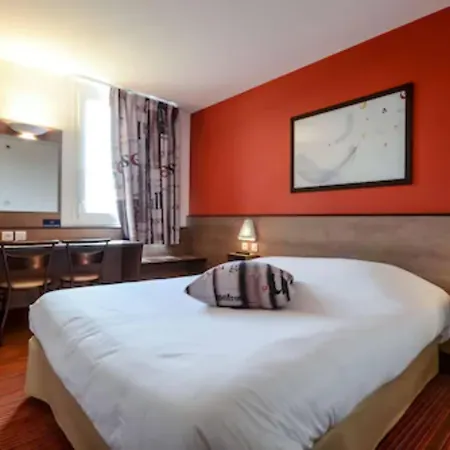 阿纳西王牌酒店